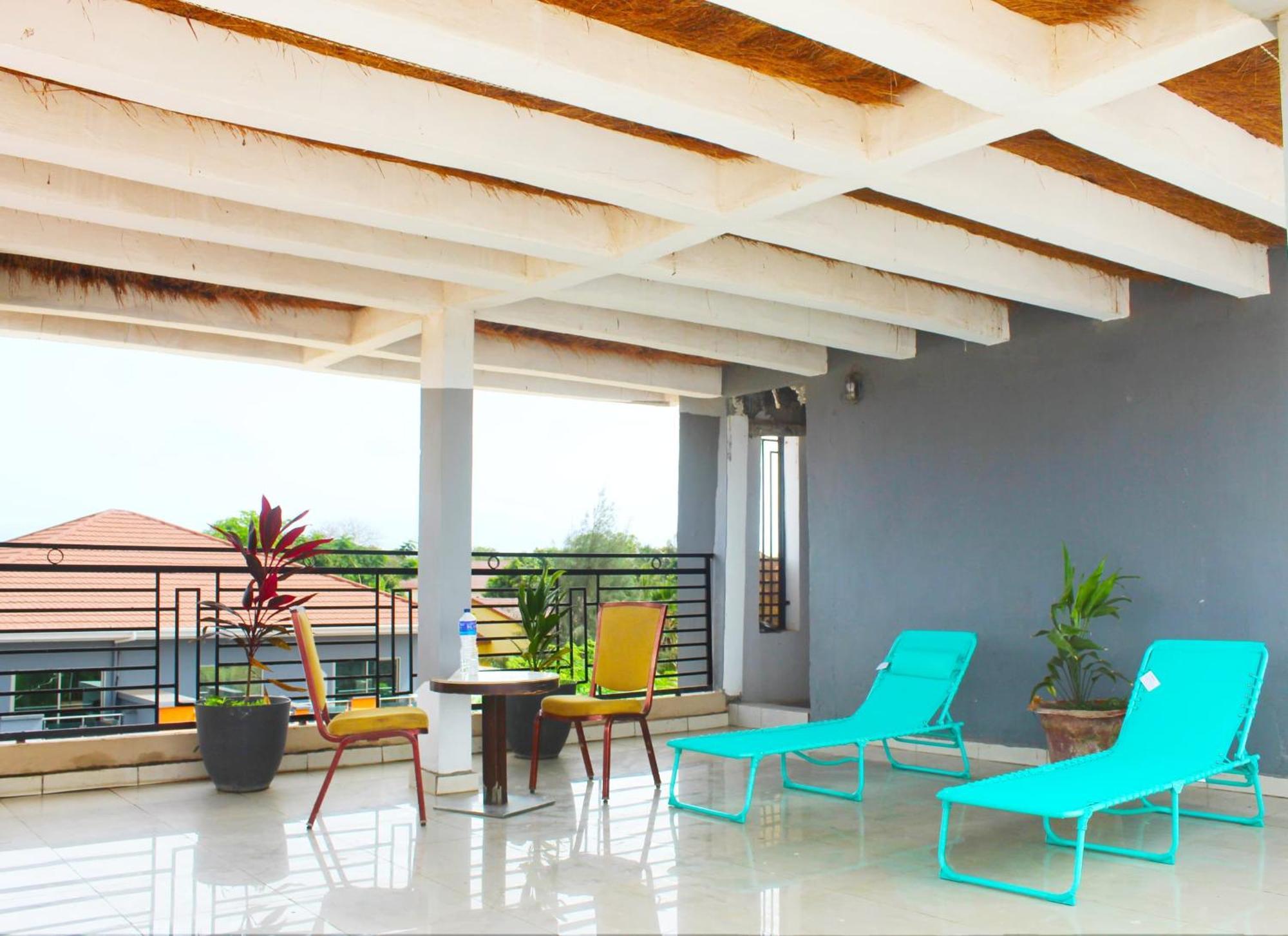 Mb Properties - Brufut Garden Apartments מראה חיצוני תמונה