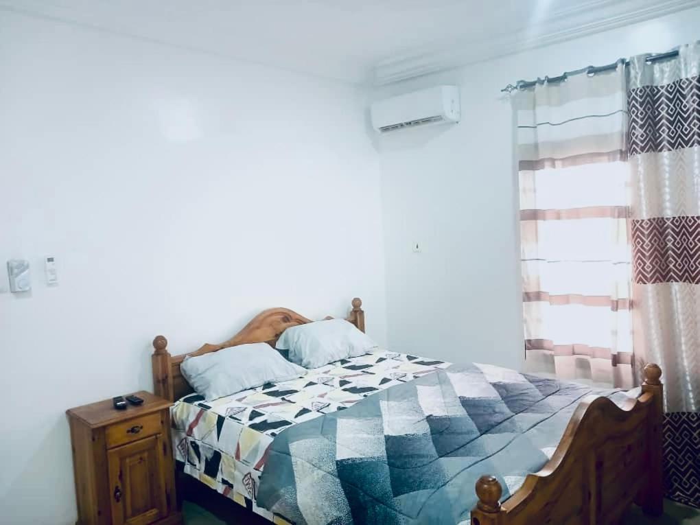 Mb Properties - Brufut Garden Apartments מראה חיצוני תמונה