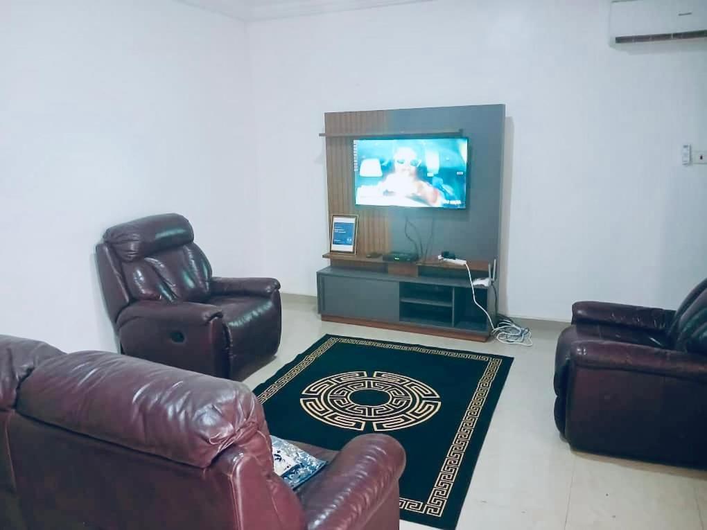Mb Properties - Brufut Garden Apartments מראה חיצוני תמונה