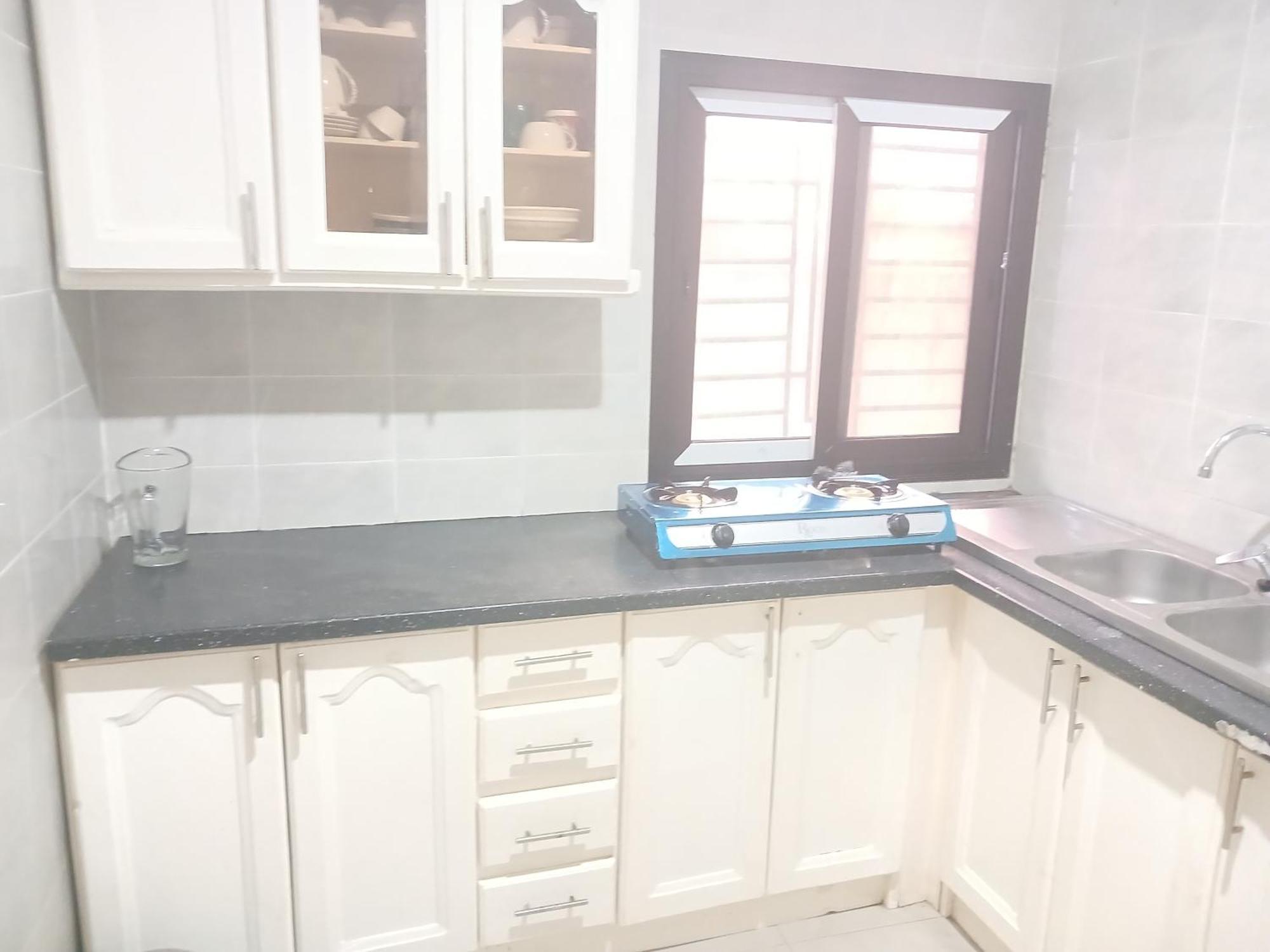 Mb Properties - Brufut Garden Apartments מראה חיצוני תמונה